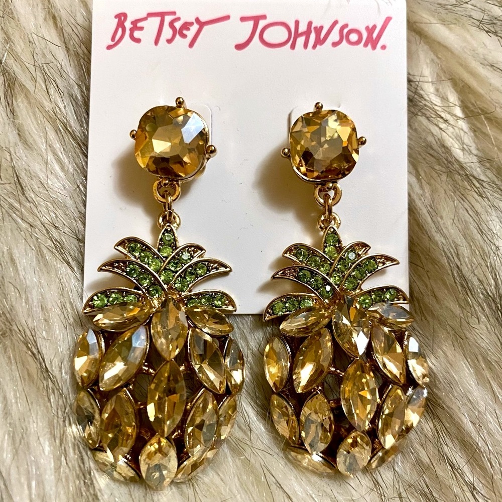 Betsy Johnson